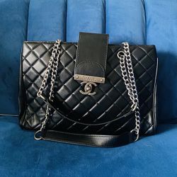 Large CC Shoulder Bag