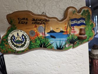 El Salvador Key Hanger 