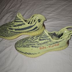 Adidas Yeezy 350v2 Semi Frozen Yellow 