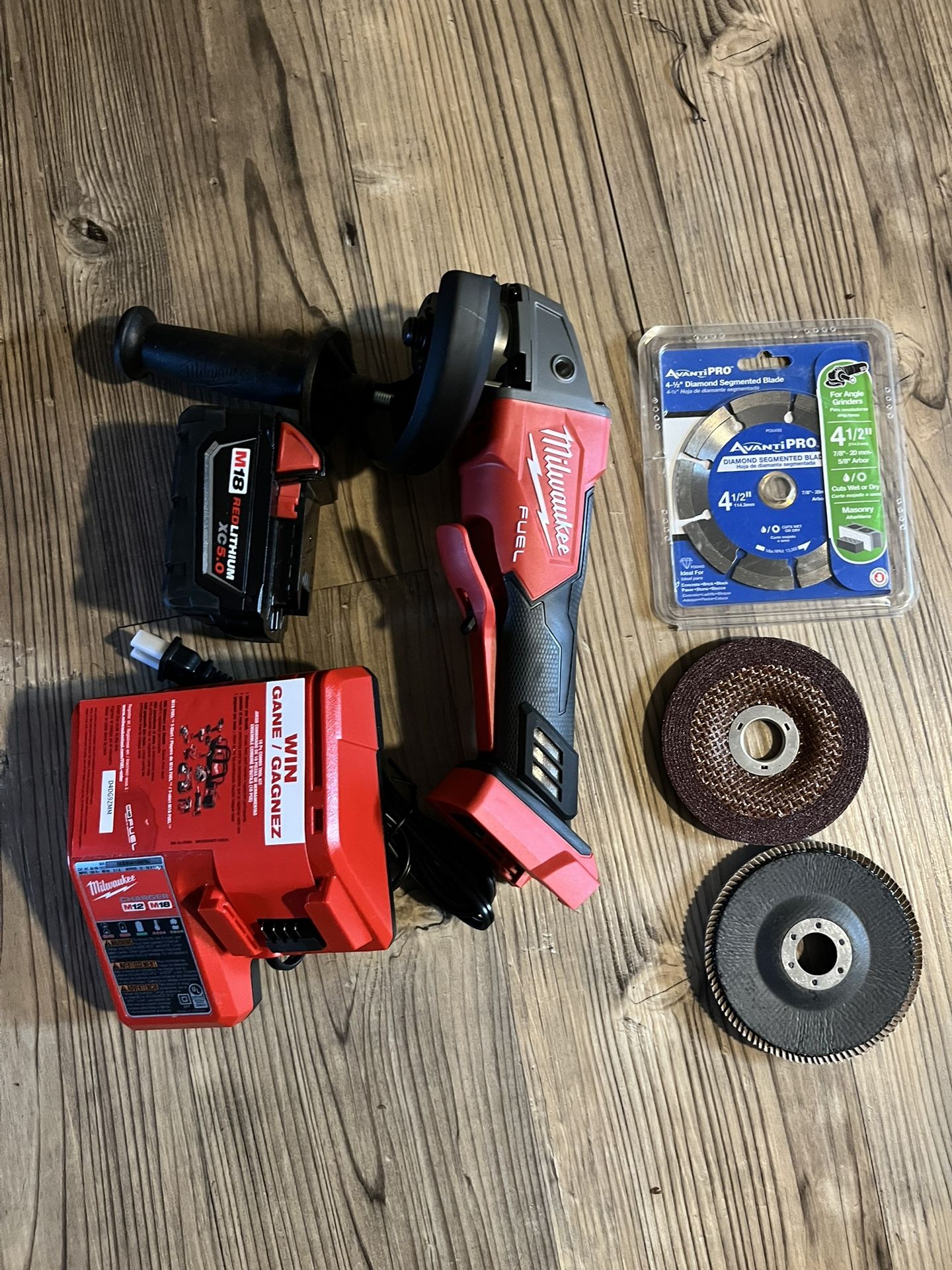 Millwaukee Grinder Fuel M18