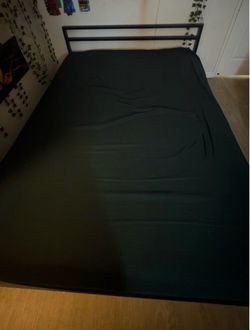 QUEEN MATTRESS