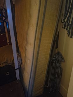 Curb alert queen mattress