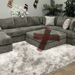 6 Seater Sectional 