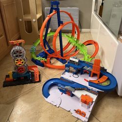 Three Hot Wheels Play Tracks