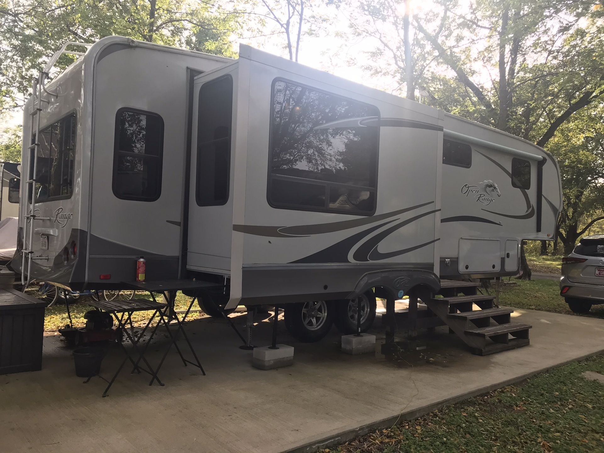 RV FOR SALE - 2011 Open Range Fifth Wheel 345RLS.