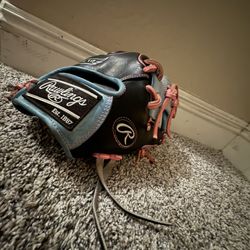 Rawlings Heart Of The Hide Baseball Glove 