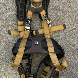 FALLTECH SAFETY BODY HARNESS NEW MEDIUM 