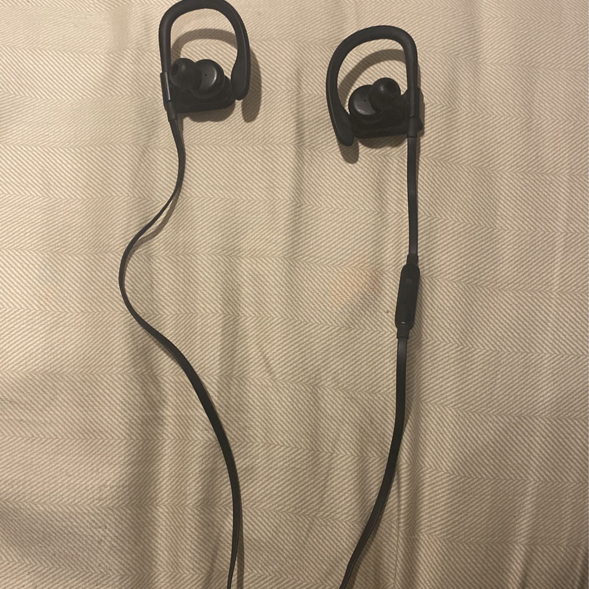 Powerbeats 3