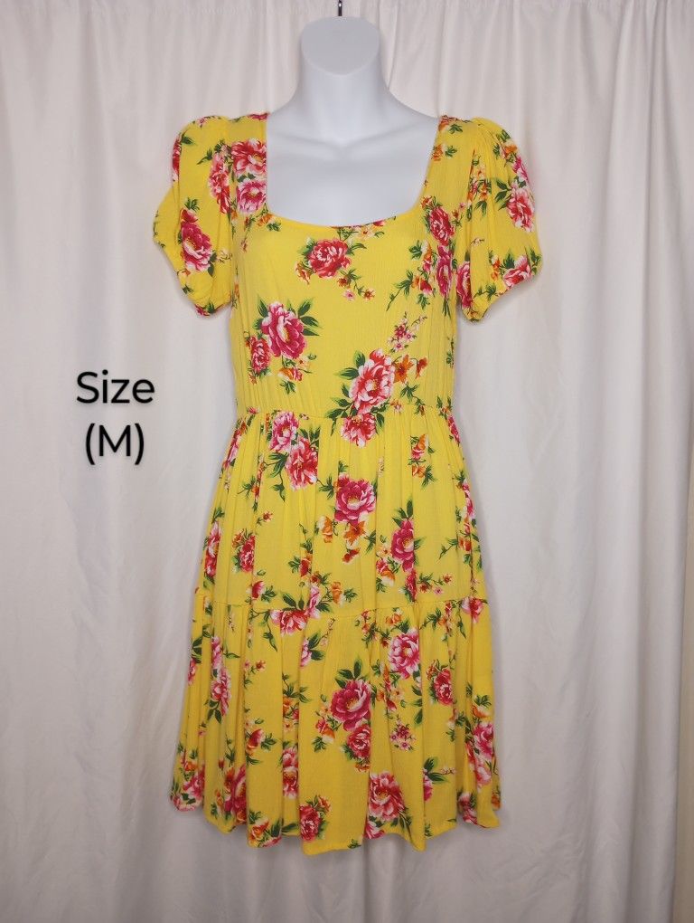 Yellow Floral Dress Size (M) $10