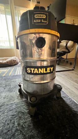 Stanley 5 Galloon wet/dry vacuum