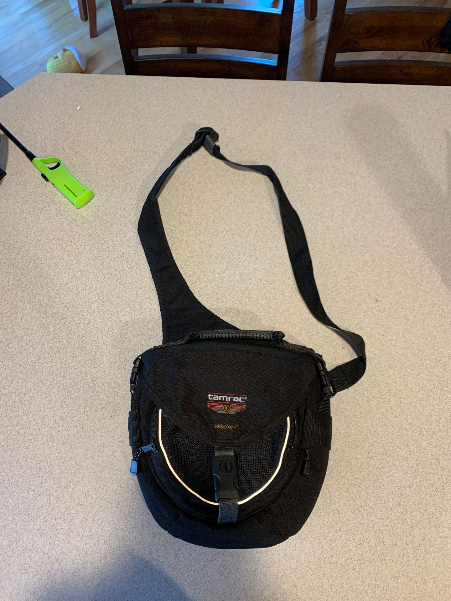 Tarmac DSLR camera Pouch. Velocity 7 shoulder bag.