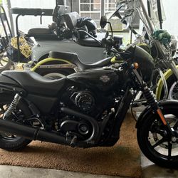 2015 Harley Davidson Like New Barely Rode