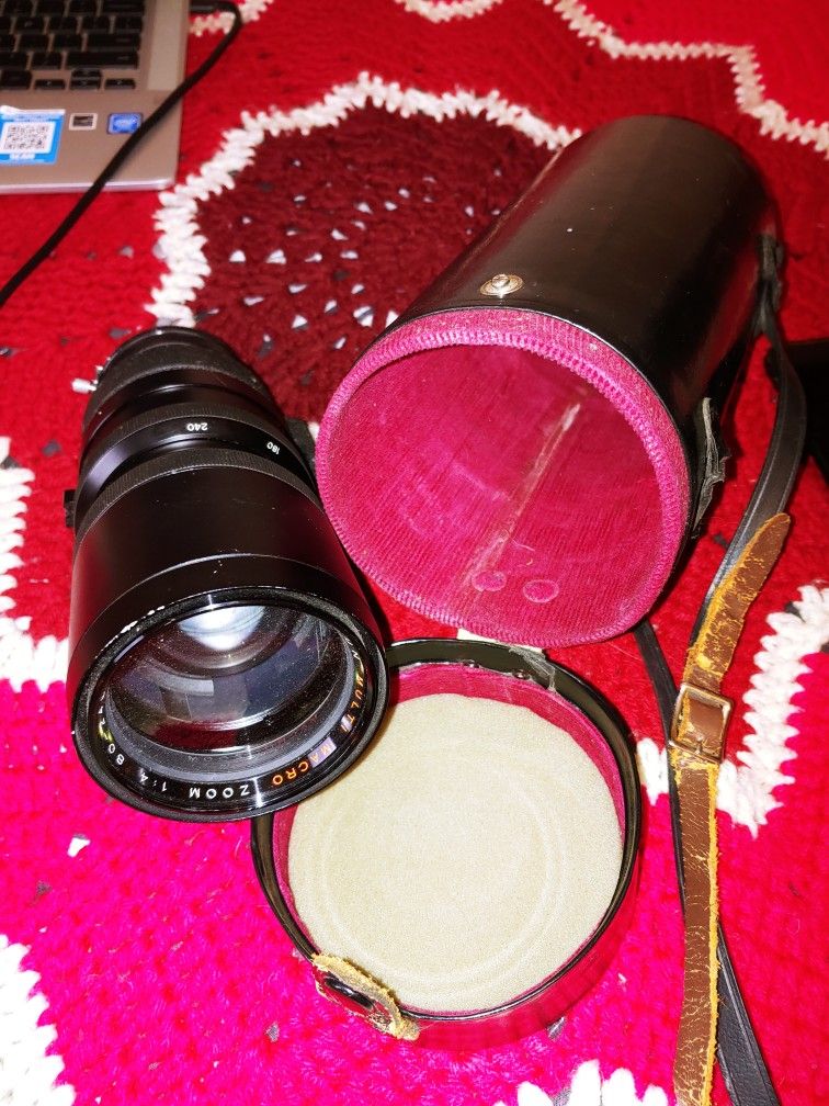 Camera Lens Attachment W/ Case