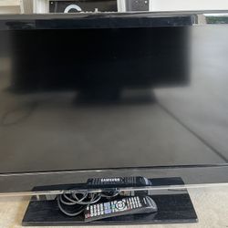 Samsung 40” HD TV