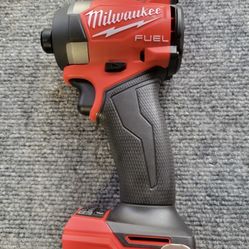 Milwaukee Fuel 3 Speeds Impact TOOL ONLY