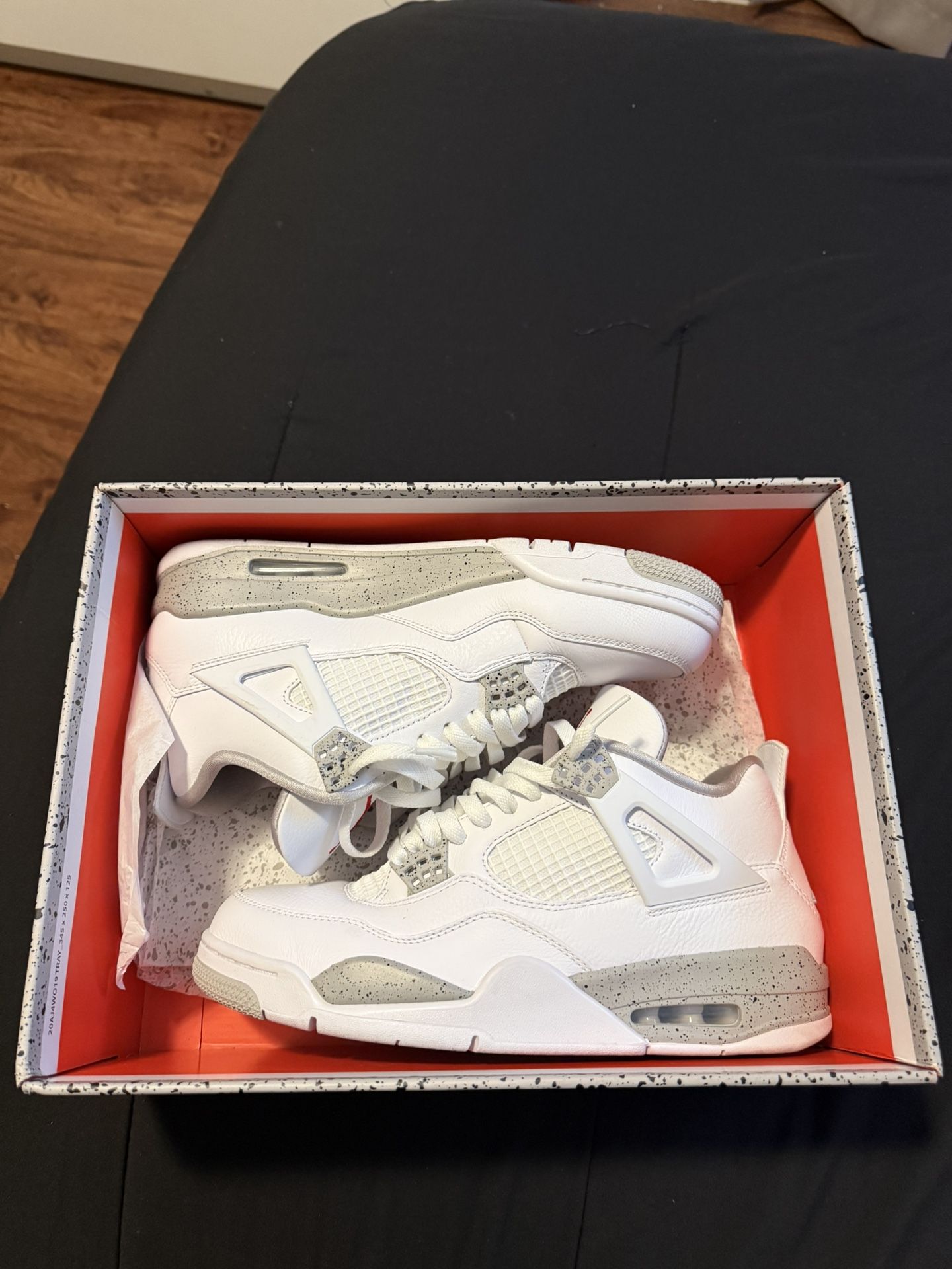 Air Jordan 4 Oreo’s Size 10