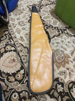 Vintage rifle case