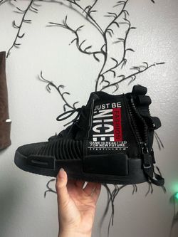 Men’s shoes size 11