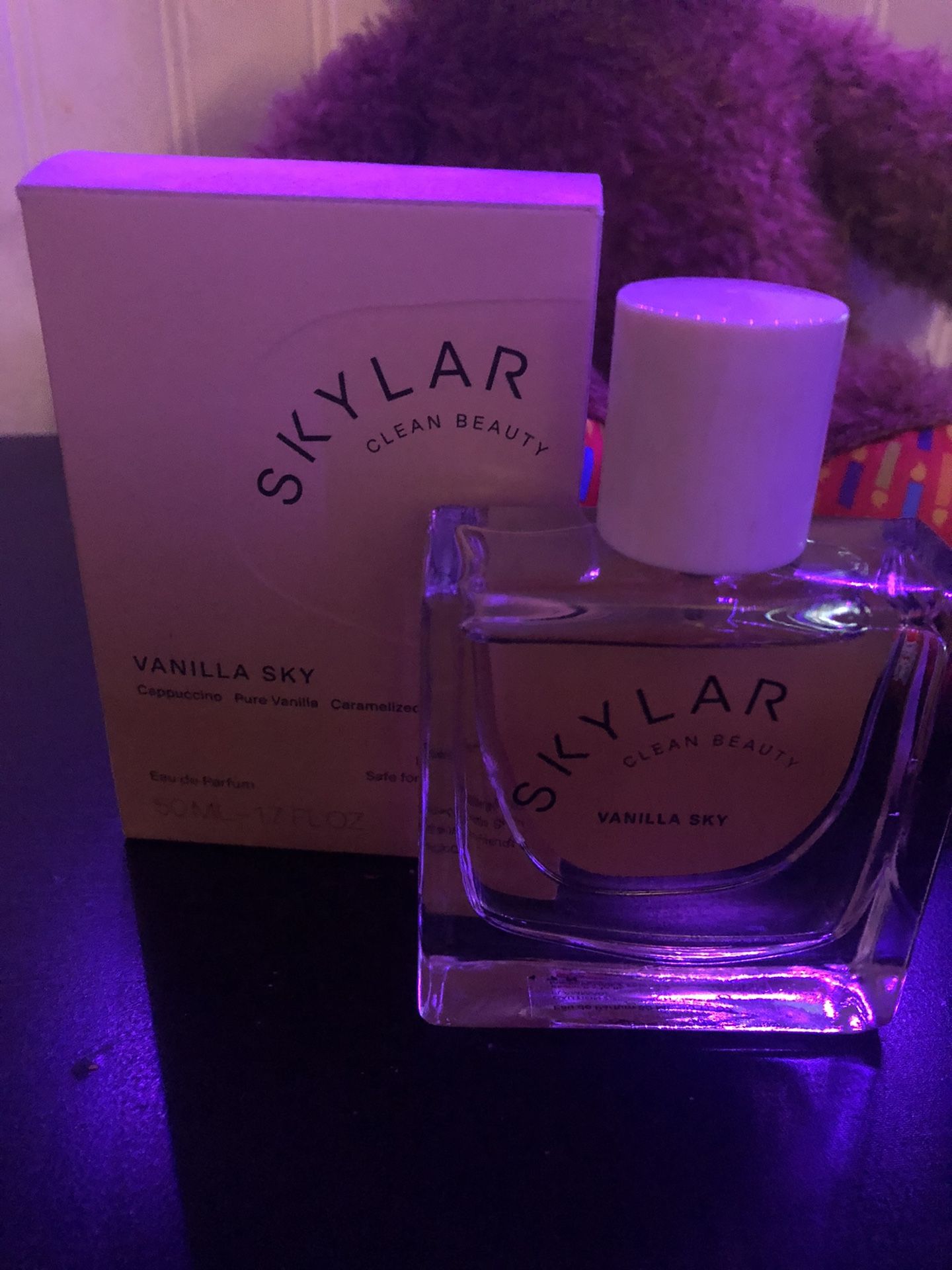 Woman’s Skylar Par fume  Vanilla  Sky 1.7oz  40$