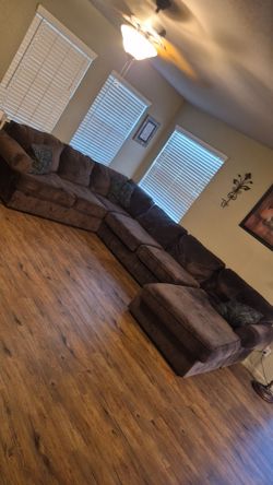 3 peace sectional