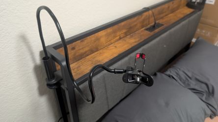 Gooseneck Phone Holder — Flexible Clamp Mount for Bed / Desk