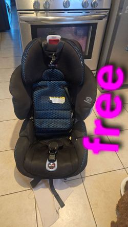 Britax usarlo como Booster no tiene las straps free Nevada y vine Ontario