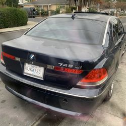 2004 BMW 7 Series