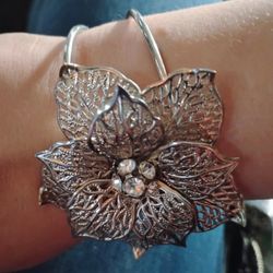 Flower Cuff Bracelet 
