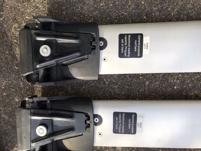 Yakima Whispbar S46w Rail Bar Roof Rack for Sale in Seattle WA OfferUp