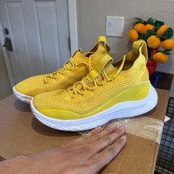 Under Armour Curry Flow 8 GS Yellow Basketball Shoes Mens 9.5 Women’s 11