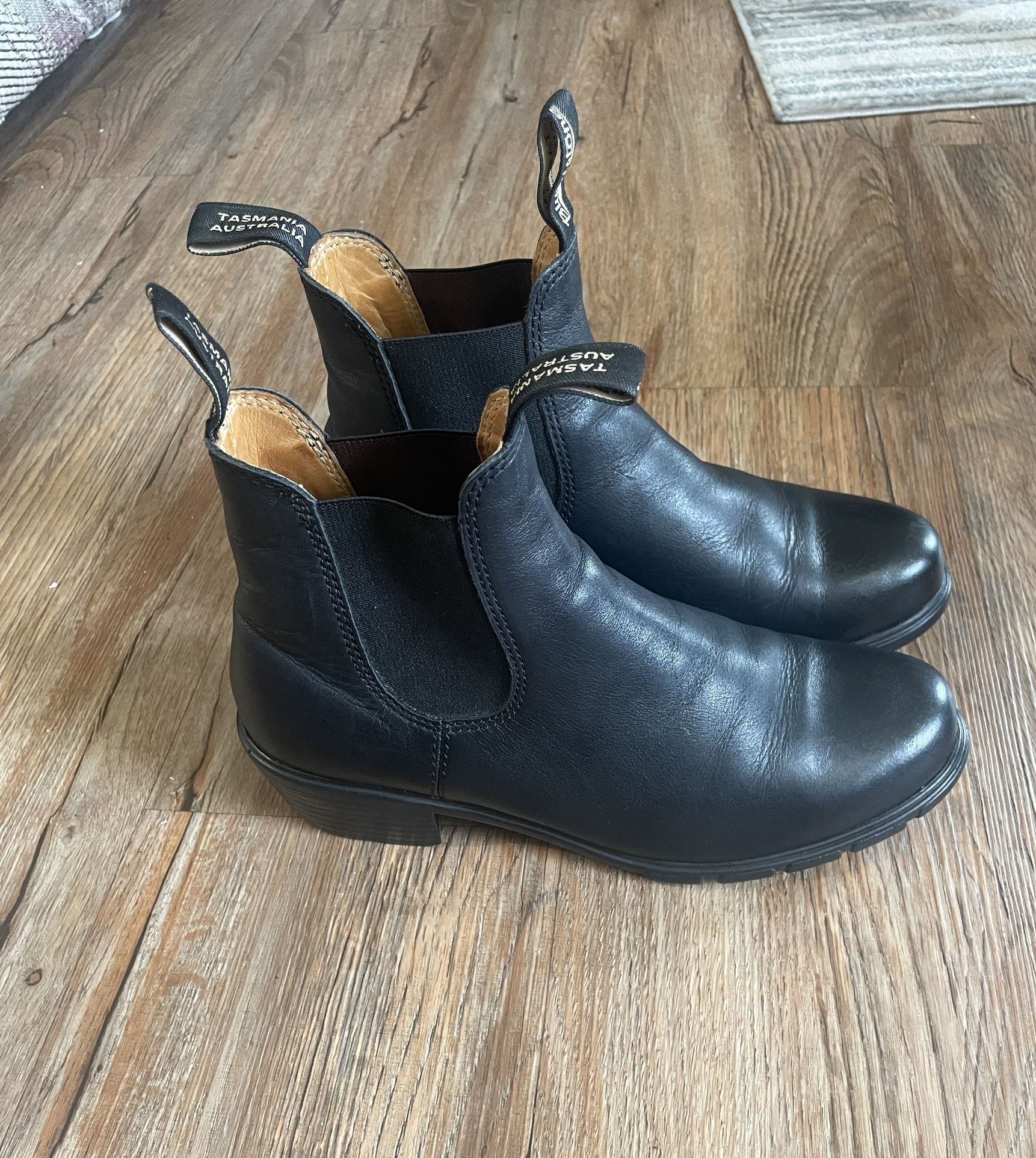 Blundstone Women’s Heeled Boots #1671 Size 9.5