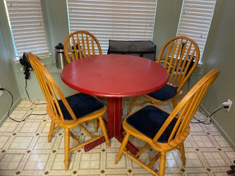 Round Solid Wood Dining Table & 4 Chairs – $175 OBO
