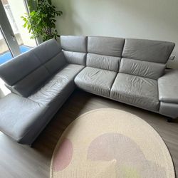 Modern Gray Leather Sectional – Sleek & Durable (WE DELIVER)