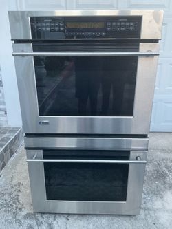 GE Appliances Monogram Double Oven