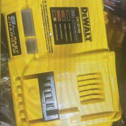 DeWalt DCB118 Flexvolt 20V 60V Max Fast Charger ( Charger Only) 