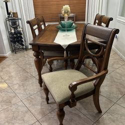 Dinning Room Set