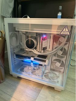 White Gaming / Creator PC — Ryzen 9 9950X, RTX 5070 Ti 16GB, 64GB RAM