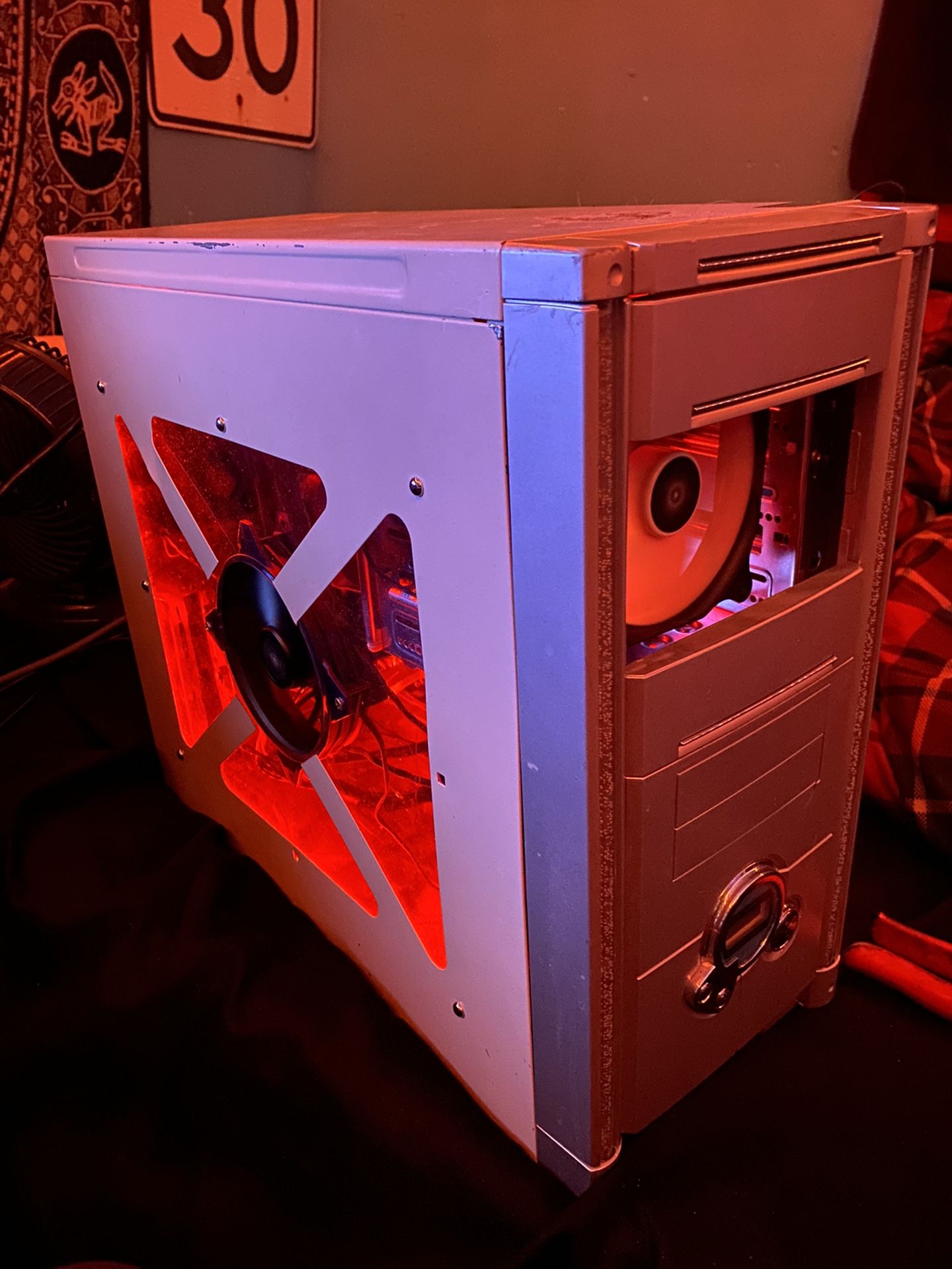 budget gaming pc for Sale in Vlg Wellingtn, FL OfferUp