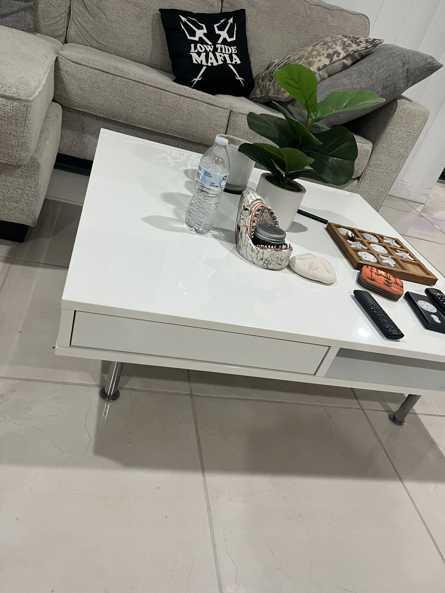 White Coffee Table 