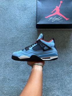 Jordan 4 Travis Scott