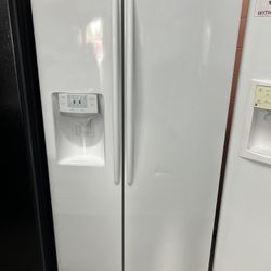 White Side By Side Refrigerator 