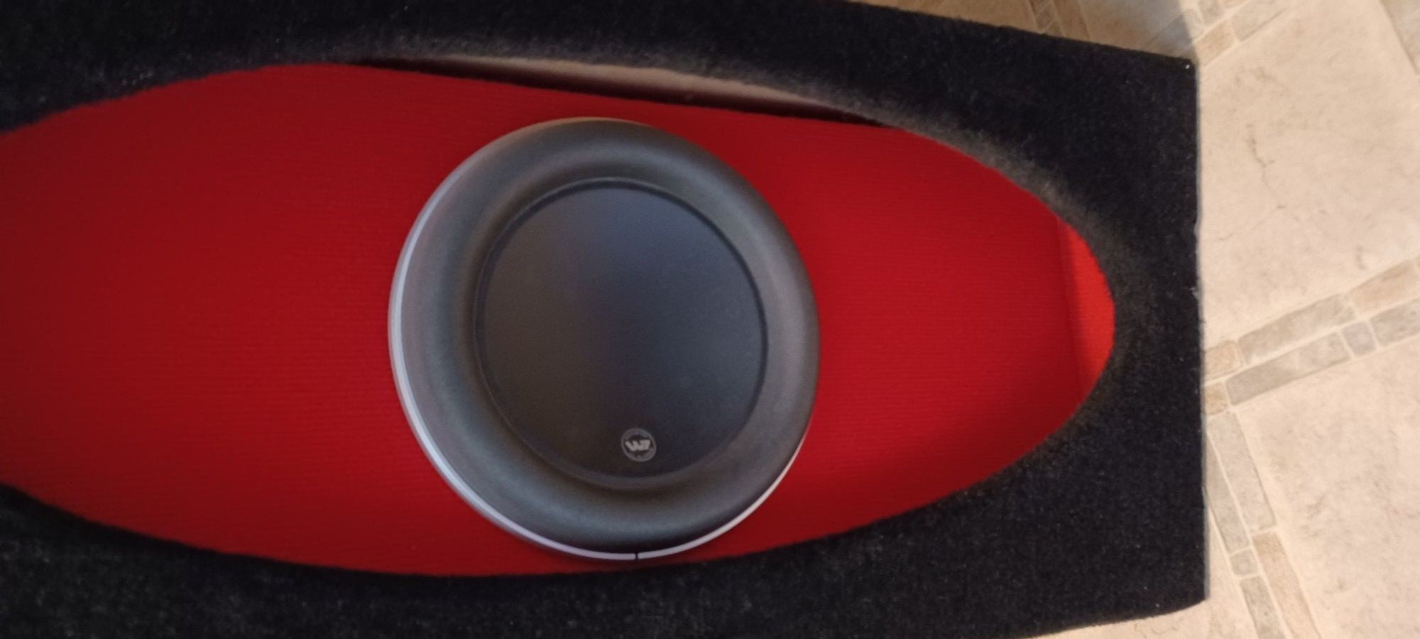 JL AUDIO DUB 7, 10in SPEAKER WITH JL AUDIO AMP