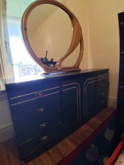 2 Dark Green Dresser with Round Mirror