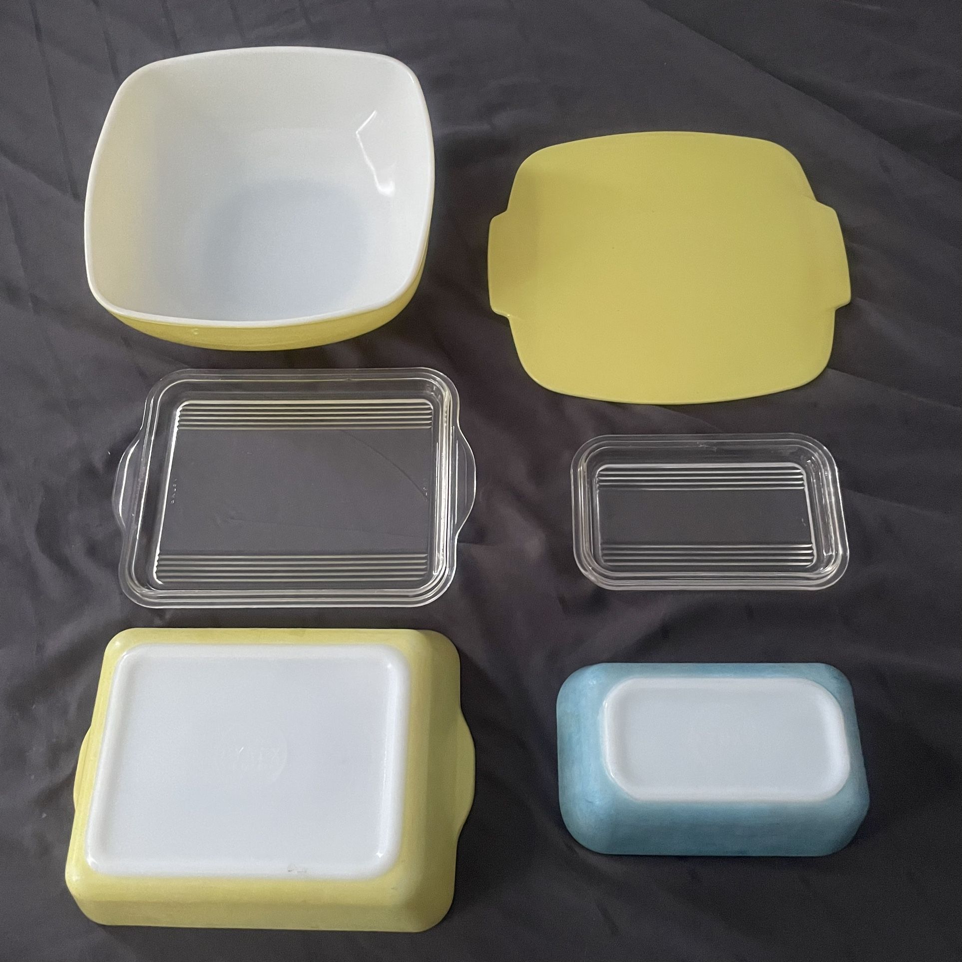 Vintage, Retro Mid Century Modern Primary Color Pyrex Ovenware Lot Of 3 Pieces