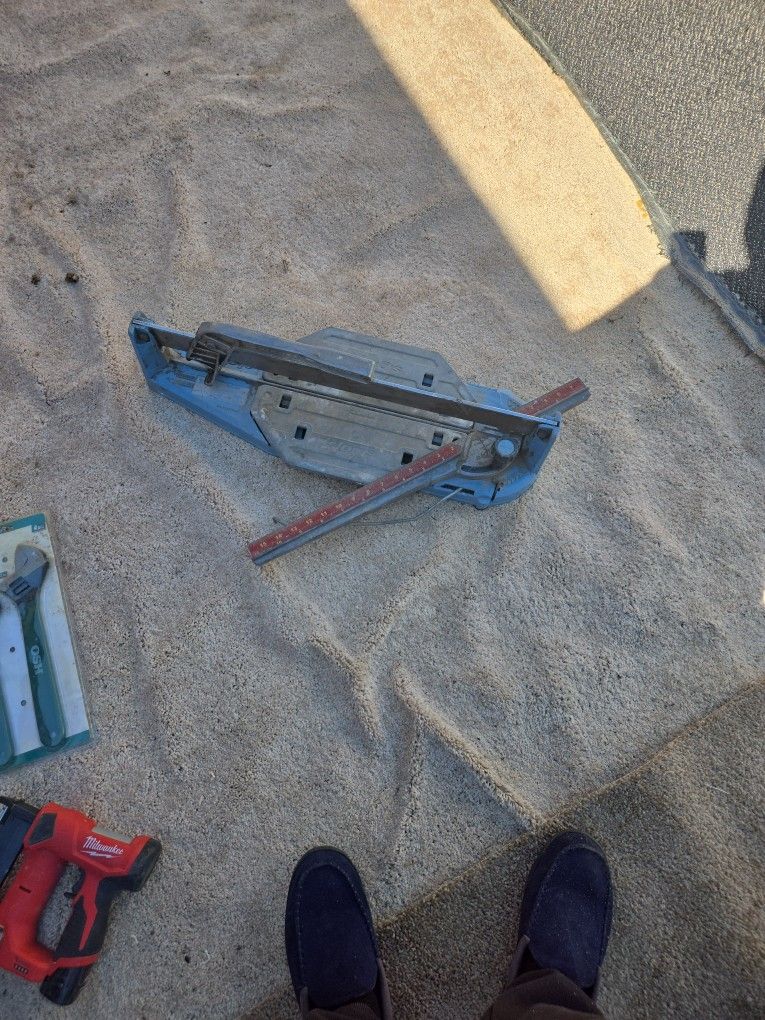 Tile Cutter
