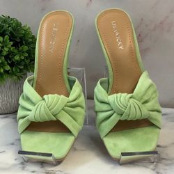 Nordstrom Brand Lisa vicky  High Heel Shoes Green Sz 8 