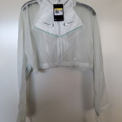 BNWT Women's NIKE Windbreaker Sz S