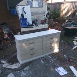 Dress T And Vanity/ Mirror 