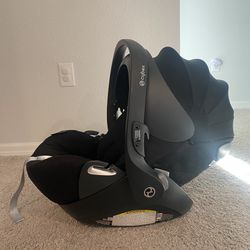 Car Seat CYBEX Cloud Q with SensorSafe With Car Base