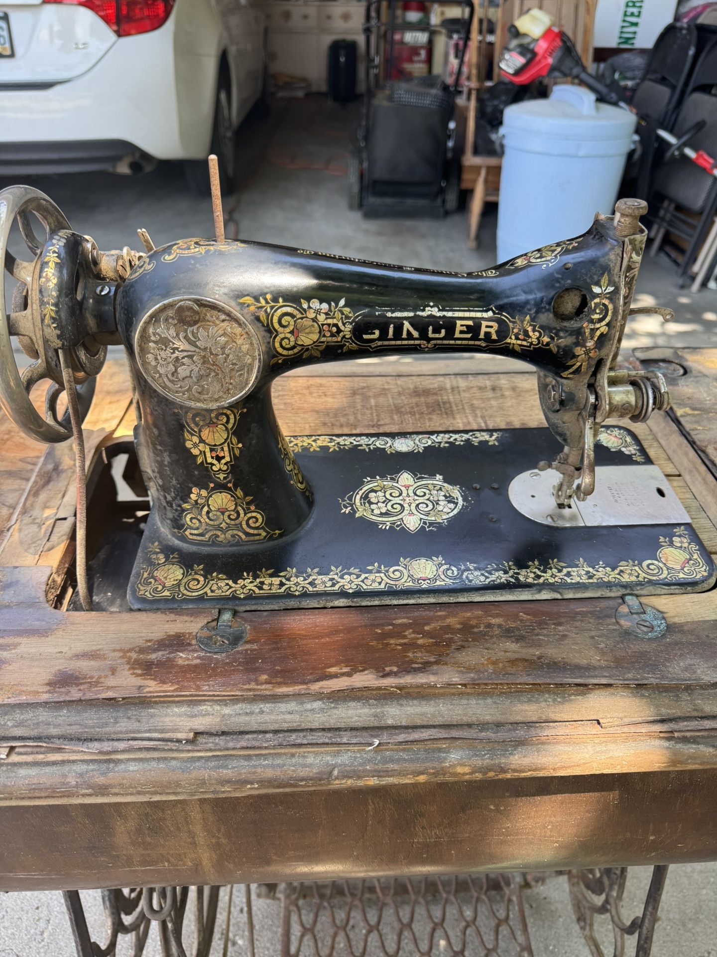Rare Antique Early 1900 Vintage Singer Wooden Desk Sewing Machine Treadle